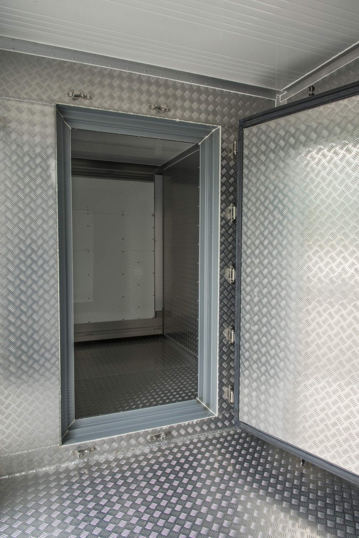 CONTENEDORES SUPER FRIGORÍFICOS DOBLE ZONA 20' -60c