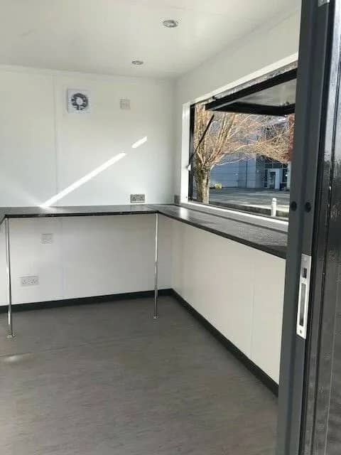 Contenedor de envío de 10 pies x 8 pies para comida/hamburguesería/cafetería - Birmingham