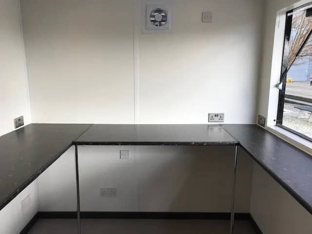 Contenedor de envío de 10 pies x 8 pies para comida/hamburguesería/cafetería - Birmingham